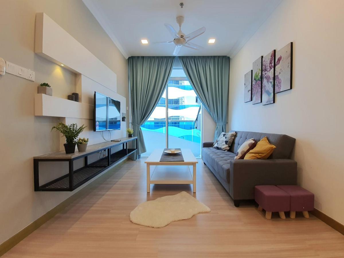 The Wave Aparthotel